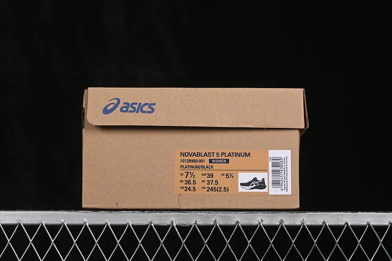 All categories Asics Asics series Asics Novablast 5 Asics Novablast 5 Asics retro breathable casual shoes cushioning men's wear-resistant running shoes 1012B980-001
